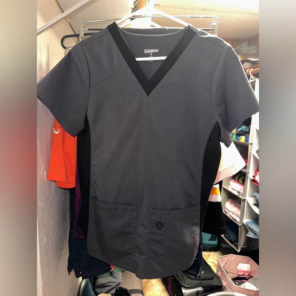 Scrub Star Charcoal Grey Set